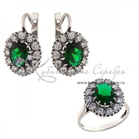 Комплект из серебра с зеленым камнем 